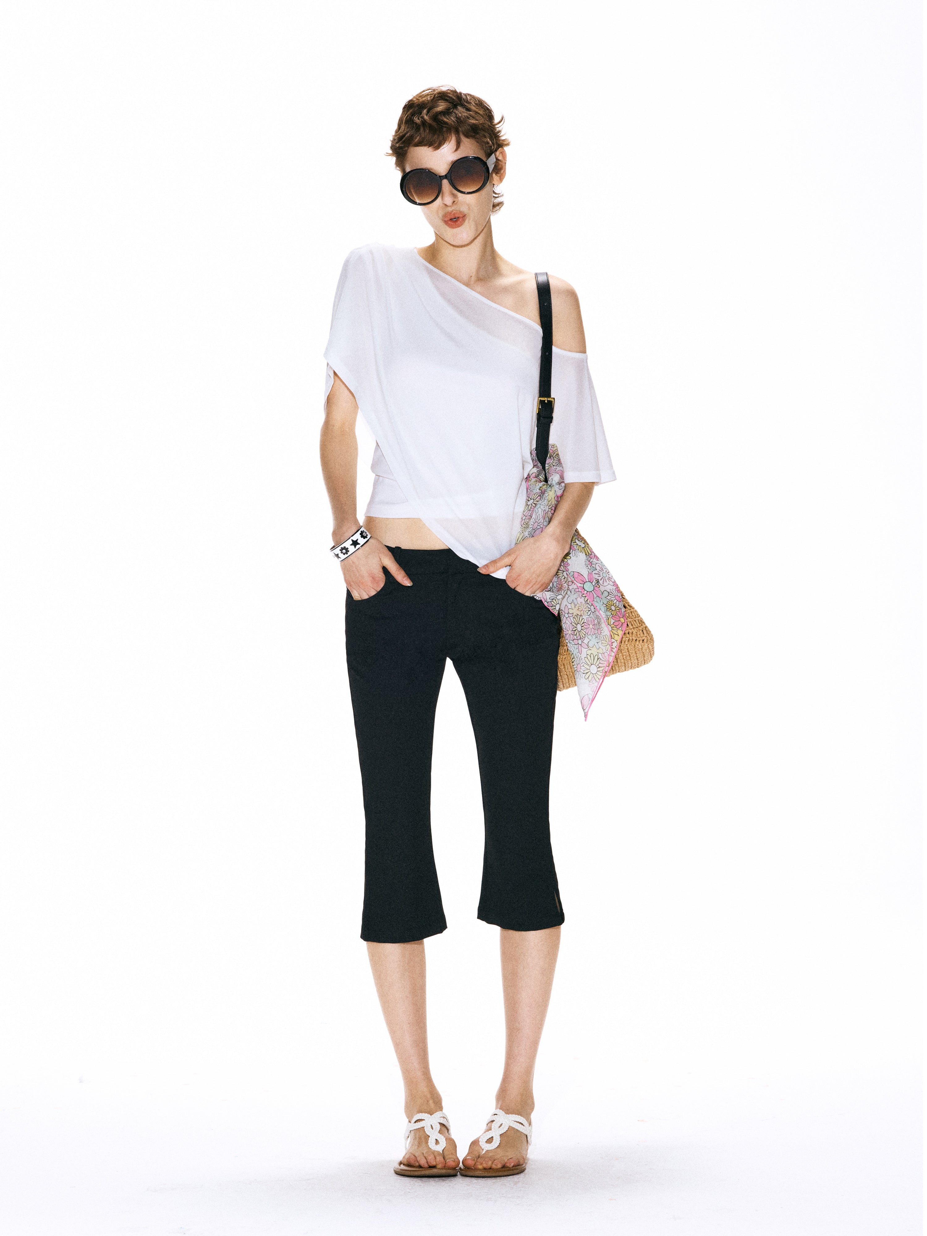 Runway Ticket Lace-Edged Slip Top （2color）